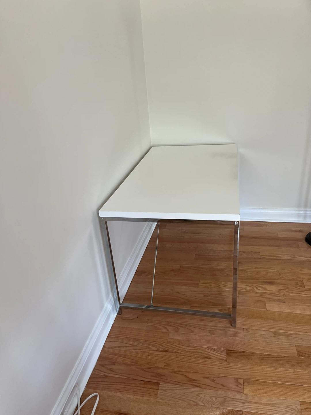 Structube Encore Desk White