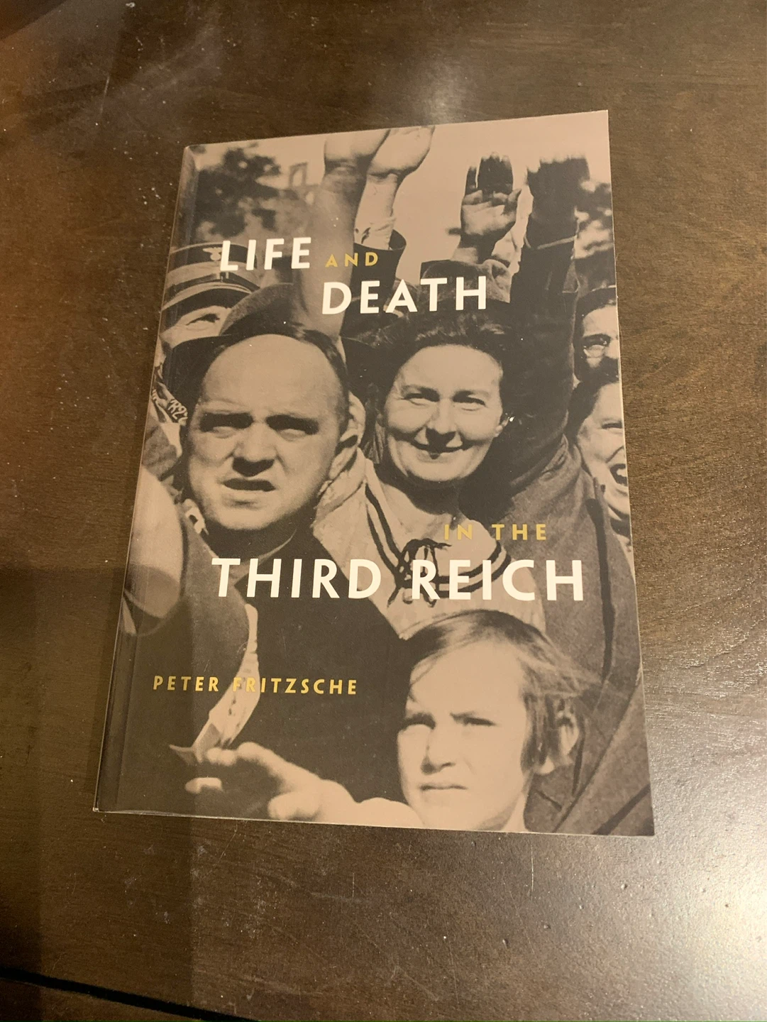 Life and Death in the Third Reich Book ⚽️