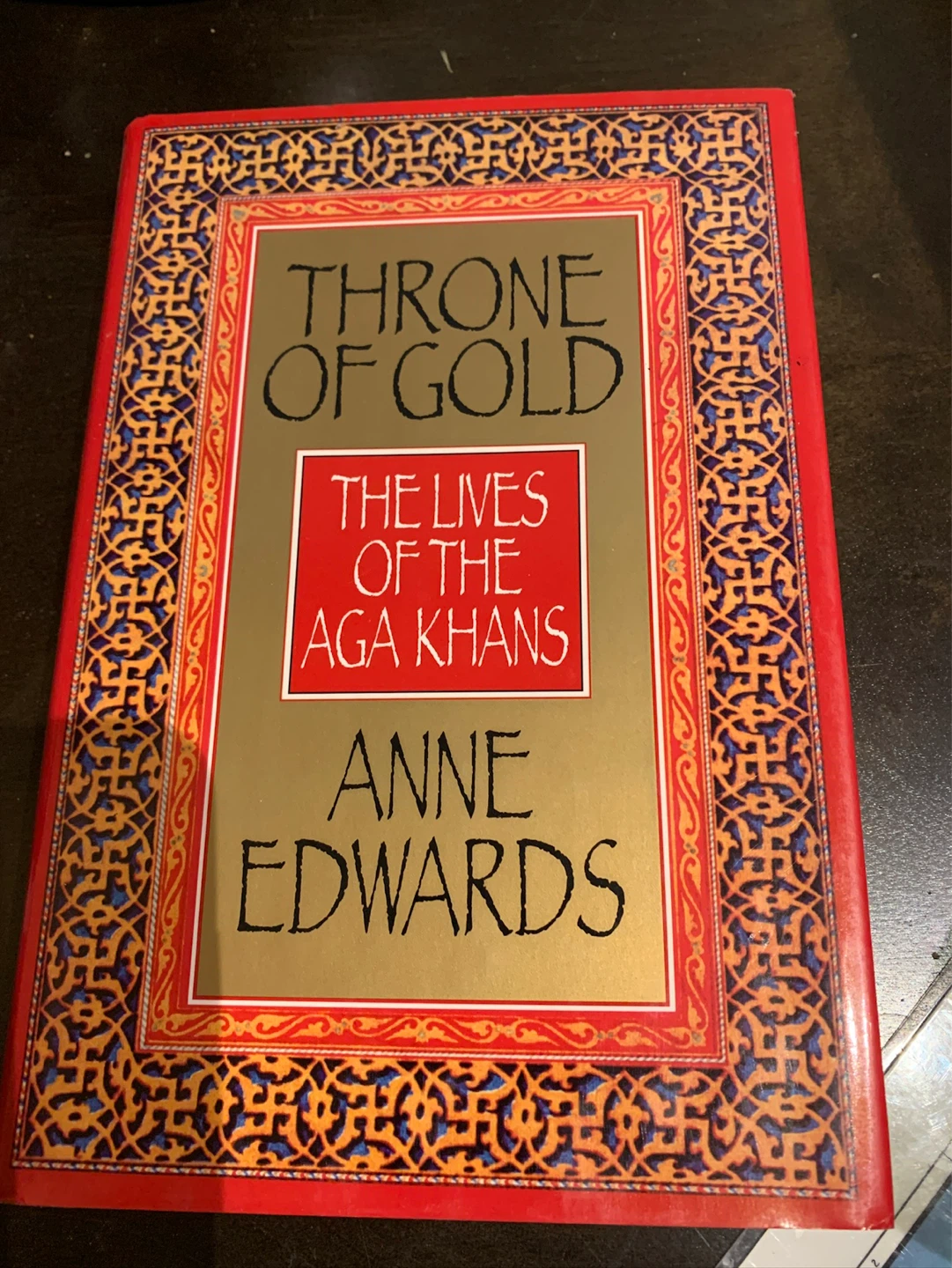 Throne of Gold: The Lives of the Aga Khans Book ⚽️