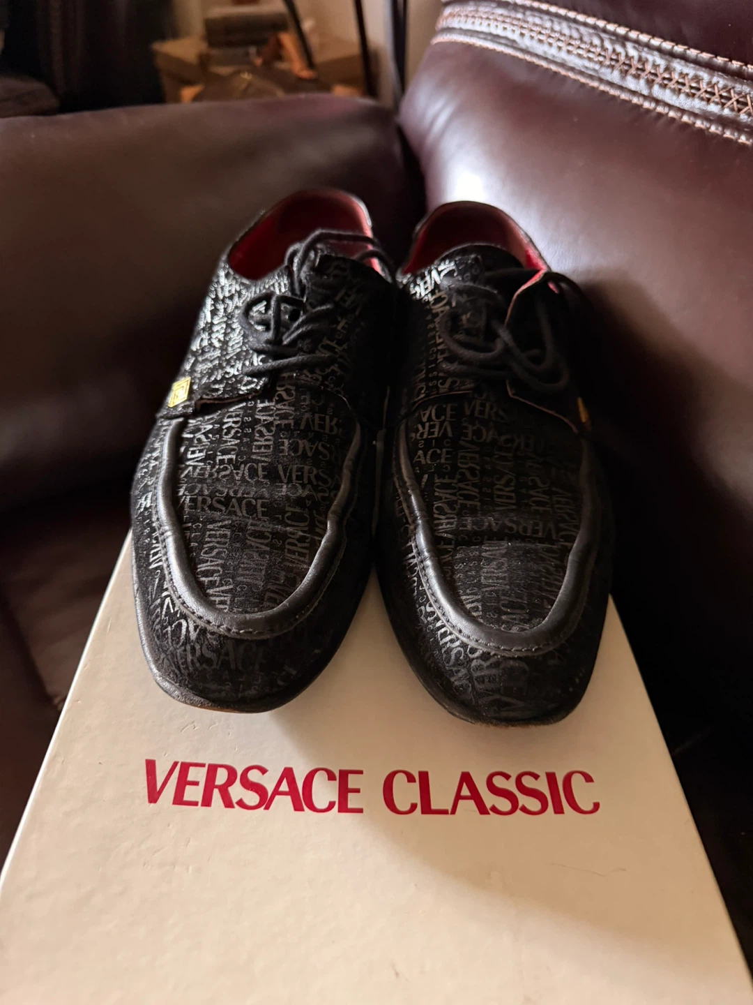 Versace Classic Men's Dress Shoes Black Size 10, Used Good