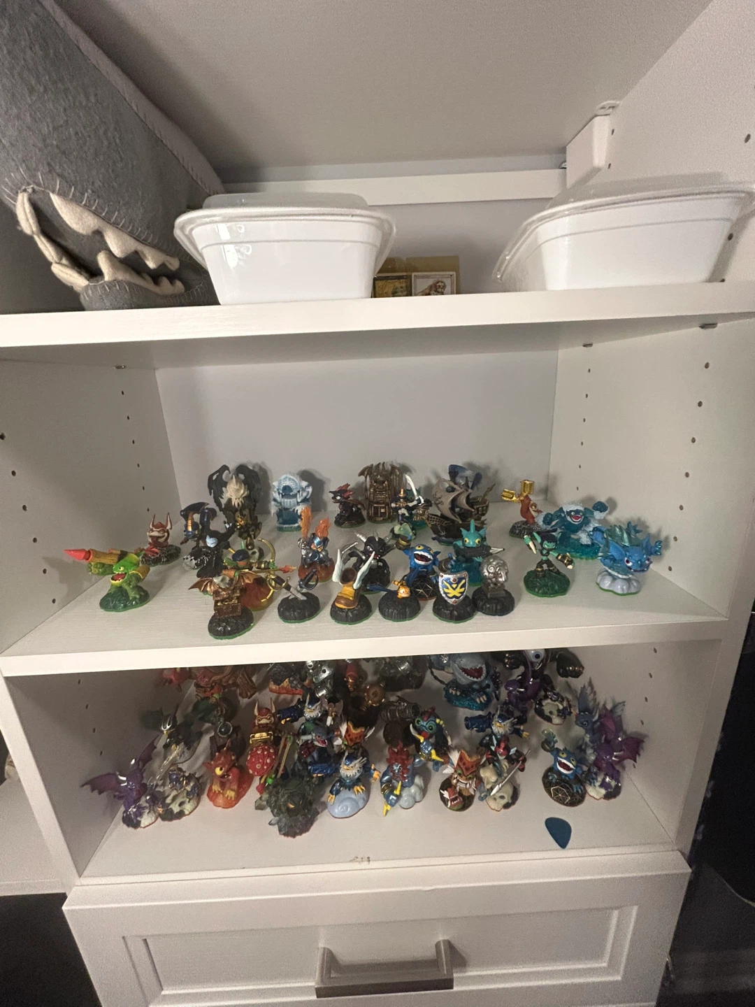 Assorted Skylanders Figures and Accessories - photo 4