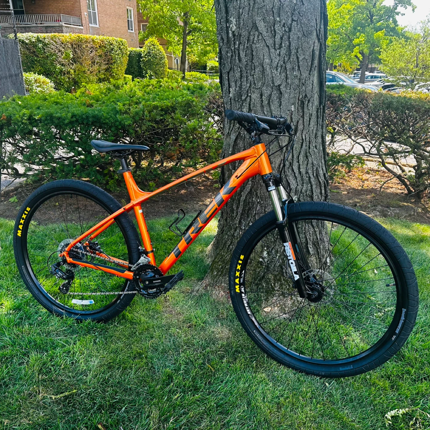 Trek Marlin 5 Mountain Bike - Orange 29 Inches,size XL - photo 2