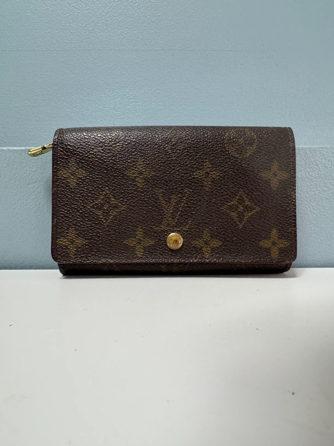 Louis Vuitton Monogram Card Holder Authentic