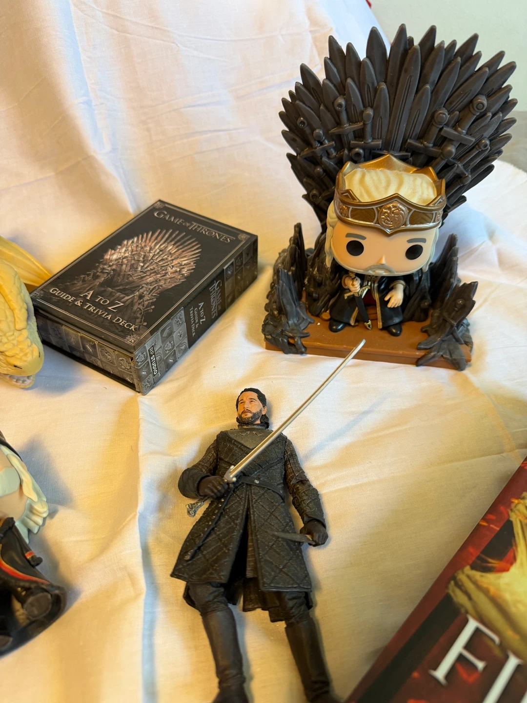Game of Thrones Funko Pops, Books and Trivia Deck - photo 5