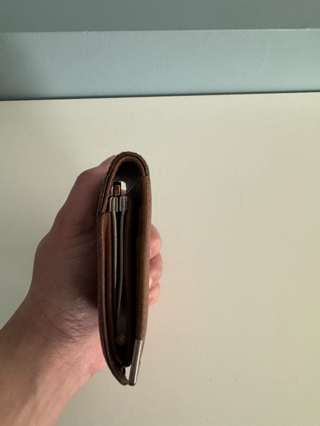 Yves Saint Laurent YSL Brown Leather Kisslock - photo 4
