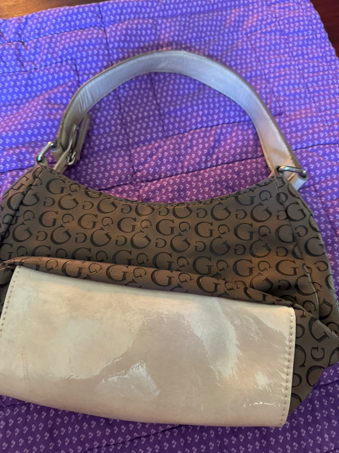 GUESS Hobo Bag - photo 3