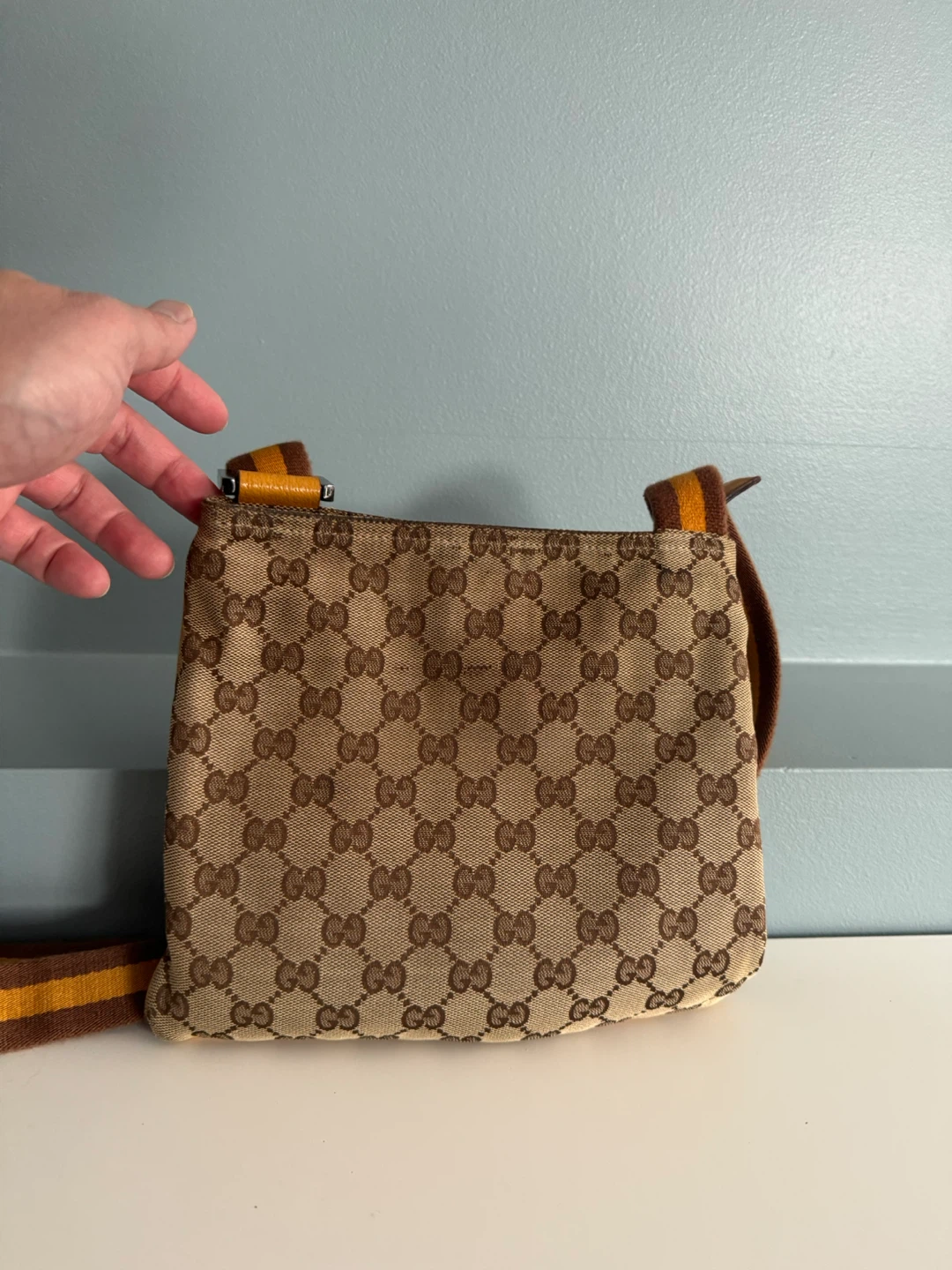 Gucci Monogram Crossbody Bag Small Authentic - photo 2