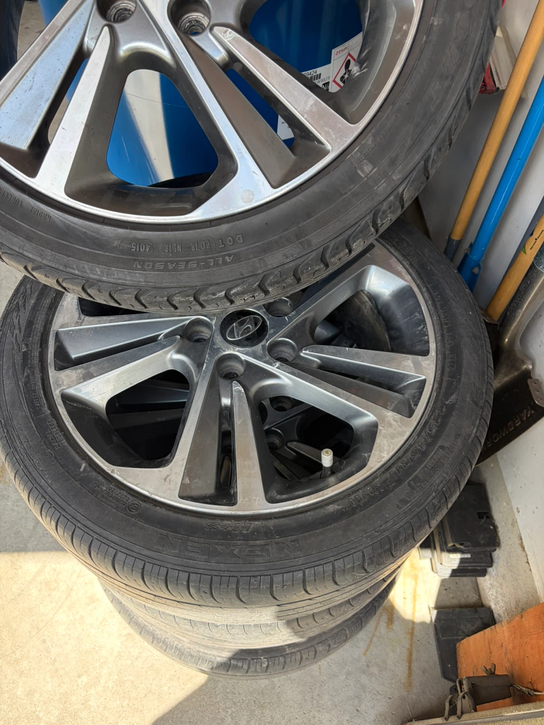 Hyundai Alloy Wheels (Set of 4) - 17 inch
