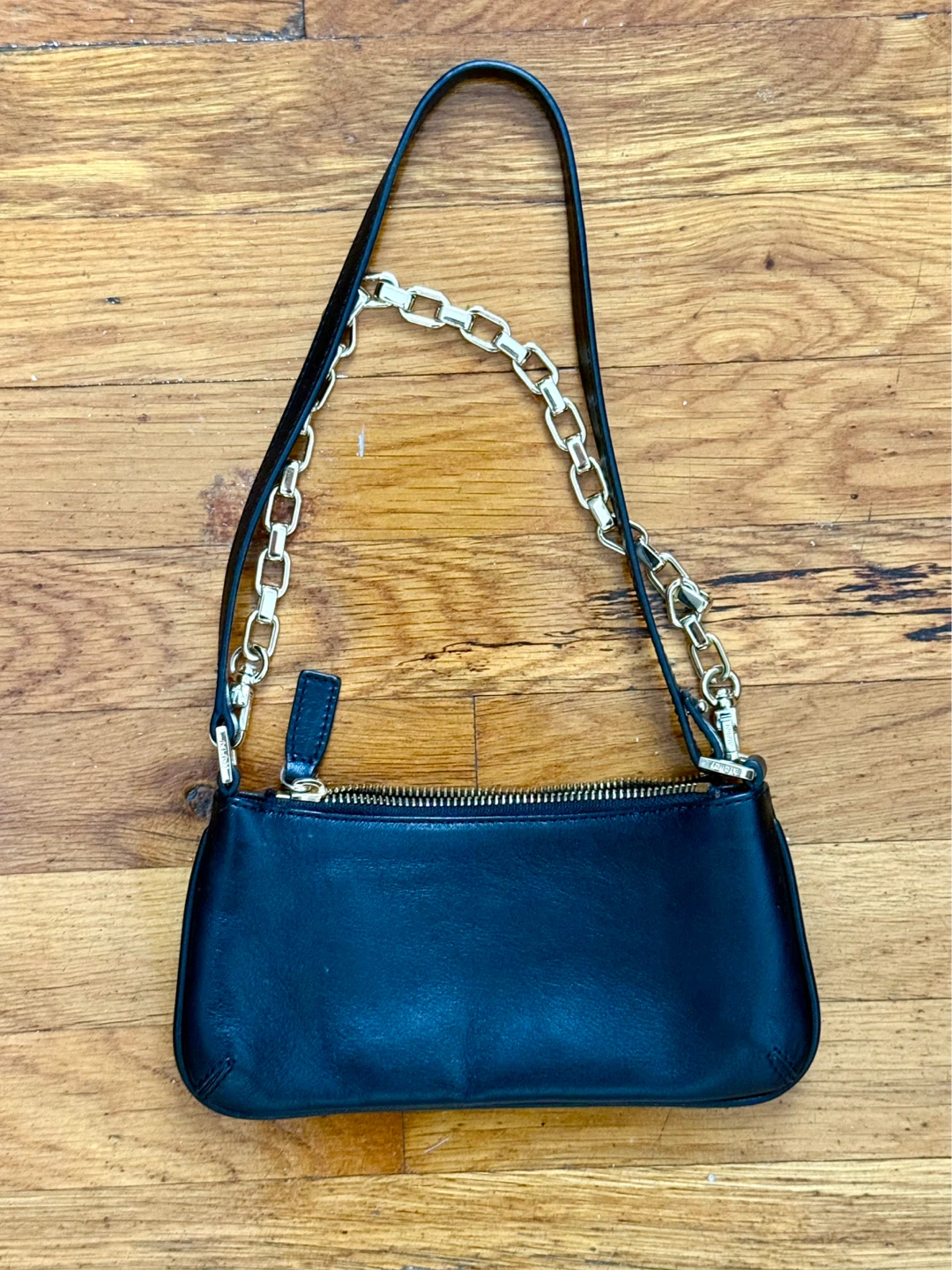 Manu Atelier Black Leather Shoulder Bag with Gold Chain - photo 2