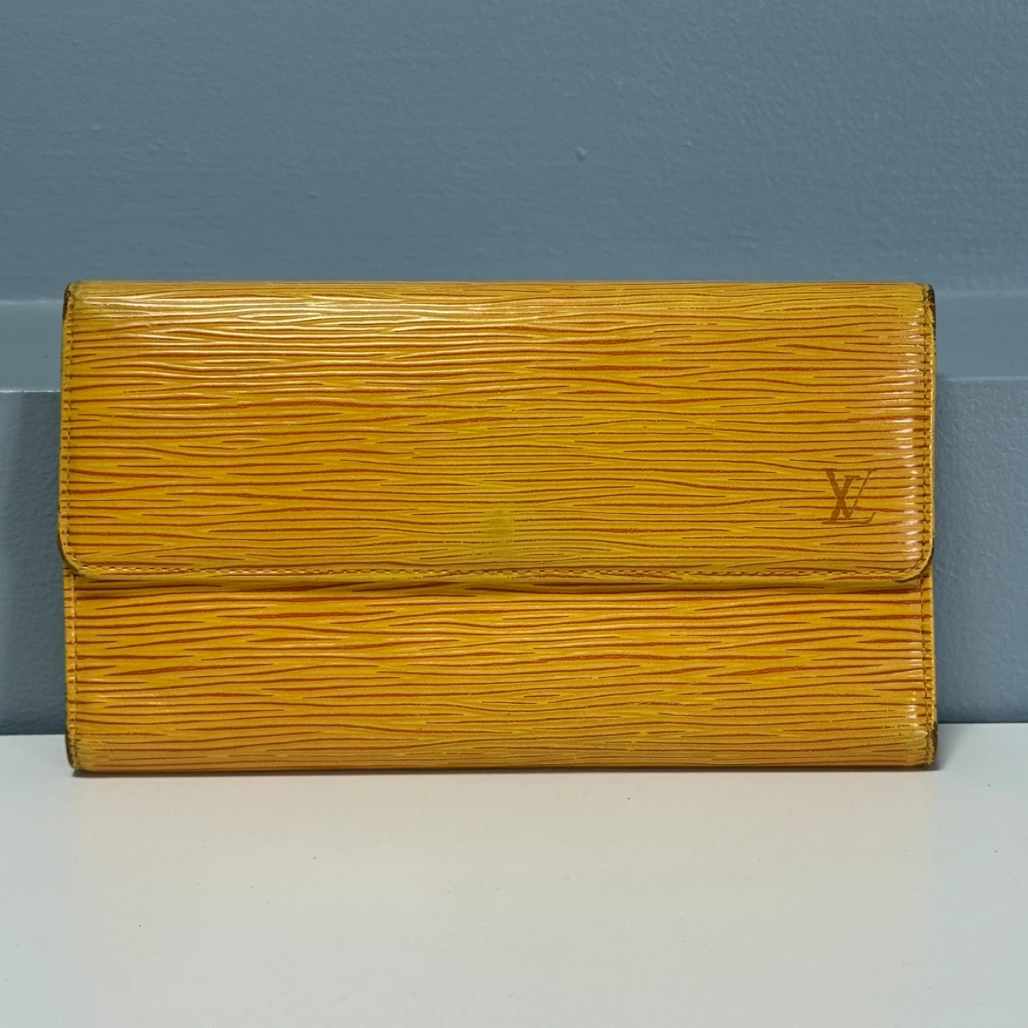 Louis Vuitton Epi Leather International Wallet (Trifold) - photo 2