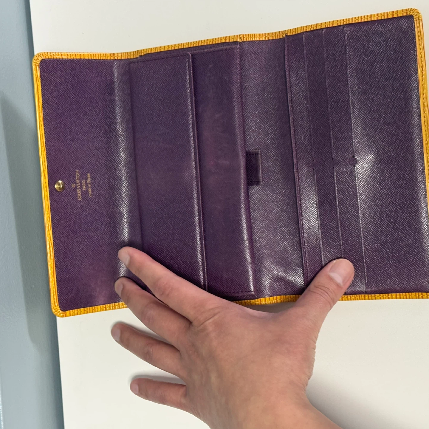 Louis Vuitton Epi Leather International Wallet (Trifold) - photo 5
