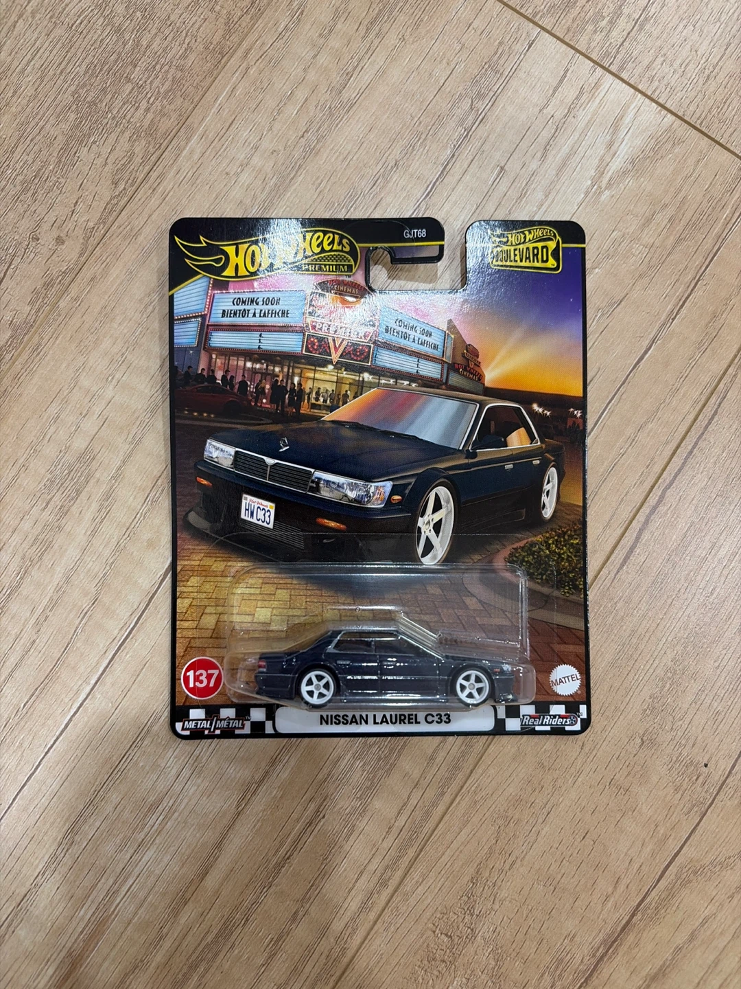 Hot Wheels Premium Nissan Laurel C33
