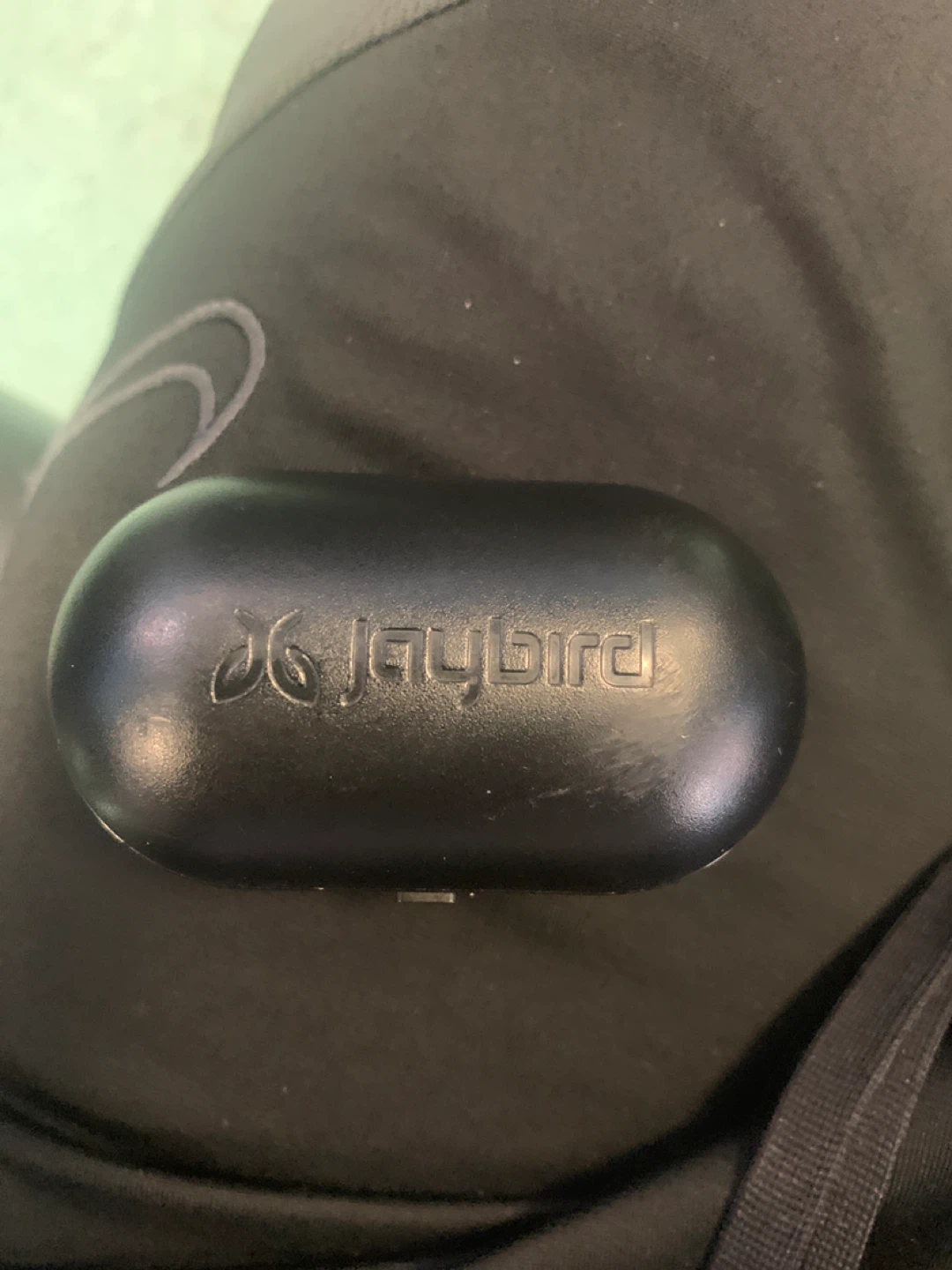 Jaybird Wireless Earbuds with Charging Case - photo 2