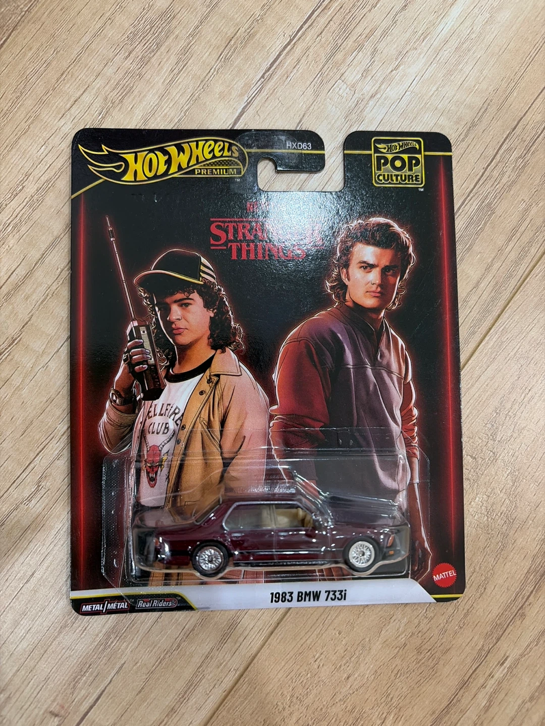 Hot Wheels Pop Culture Stranger Things 1983 BMW 733i
