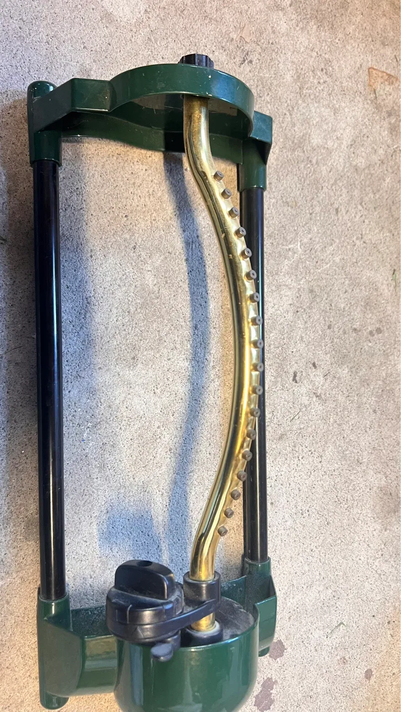 Oscillating Sprinkler