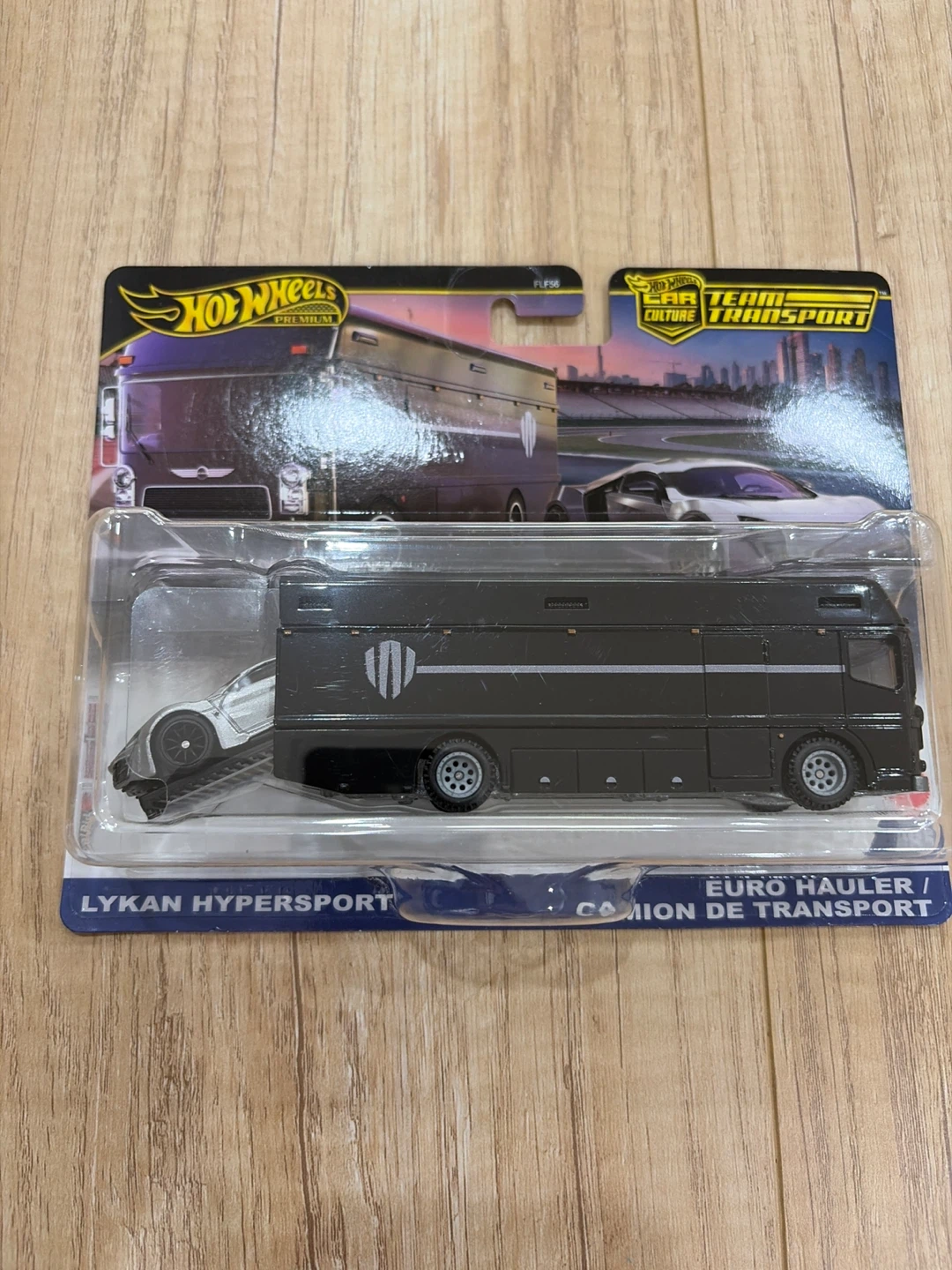 Hot Wheels Team Transport '73 Honda Civic Custom Aero Lift - photo 3