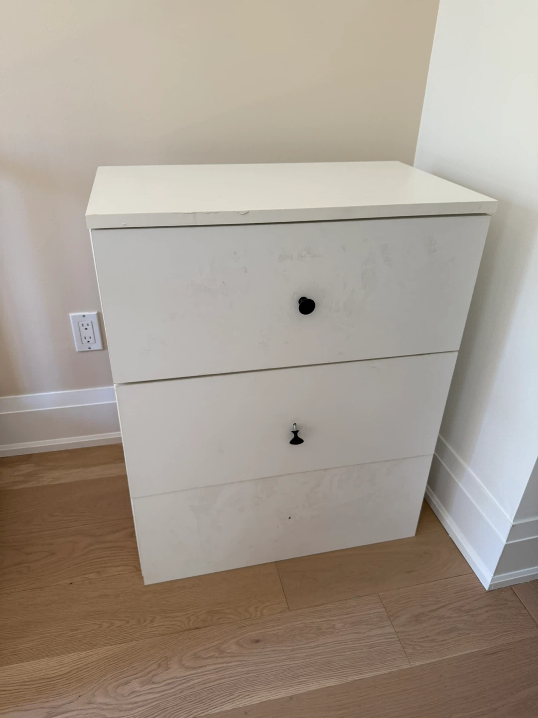 White 3-Drawer Dresser