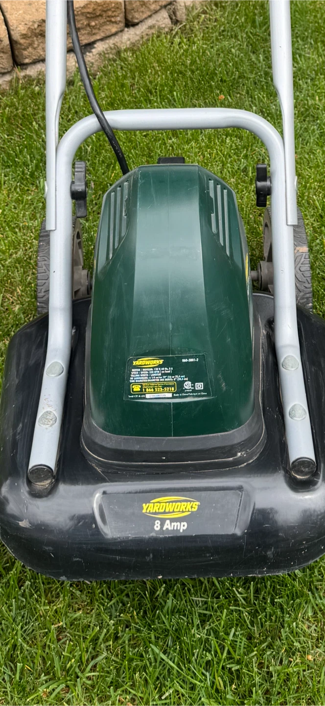 Yardworks 8 Amp Electric Tiller - photo 3