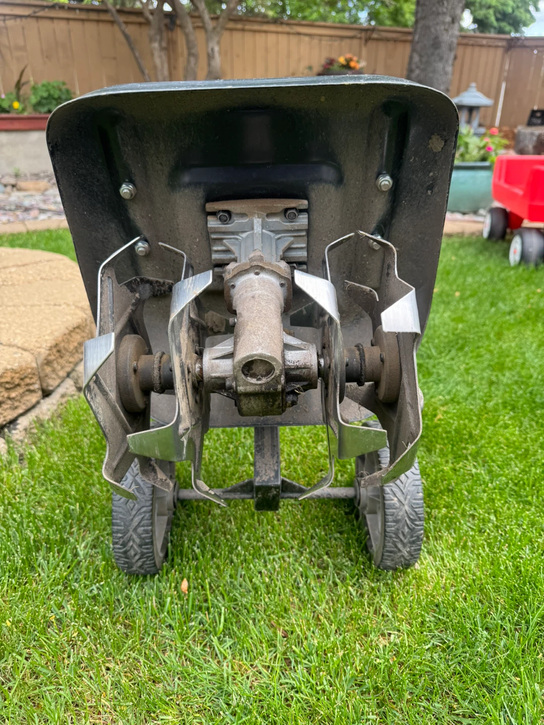 Yardworks 8 Amp Electric Tiller - photo 5