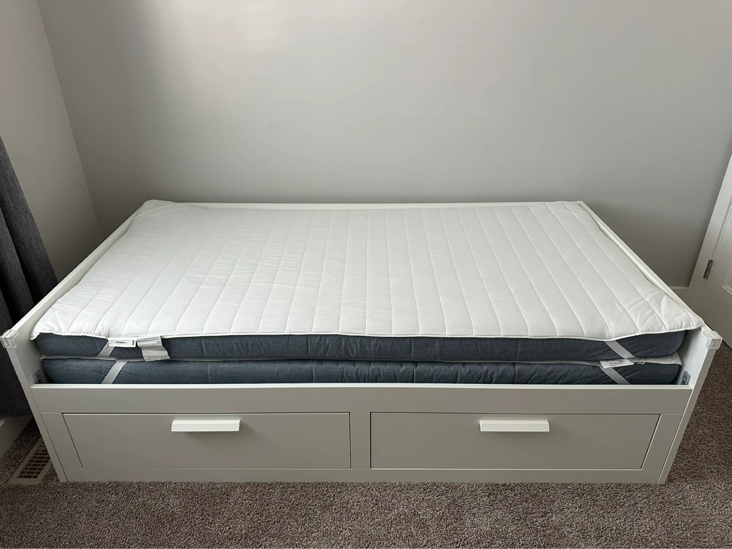 IKEA BRIMNES Daybed with 2 Drawers - White, Twin