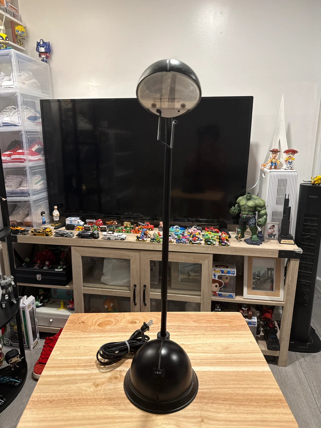 Black Adjustable Gooseneck Desk Lamp