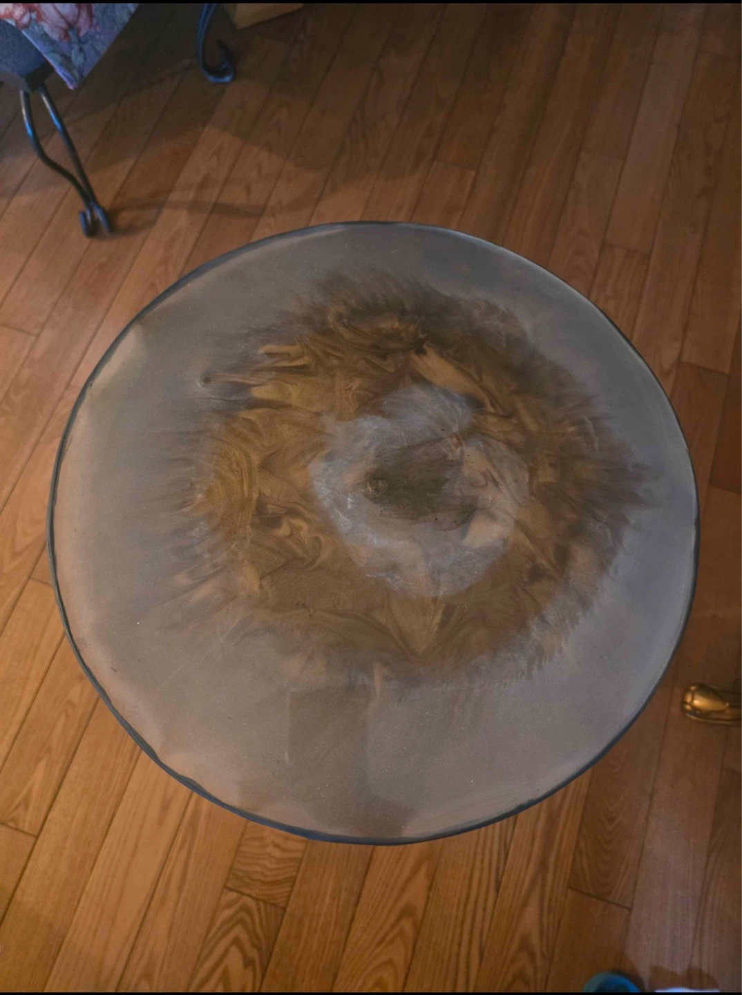 Round  Resin Top Side Table with Black Pedestal Base - photo 3