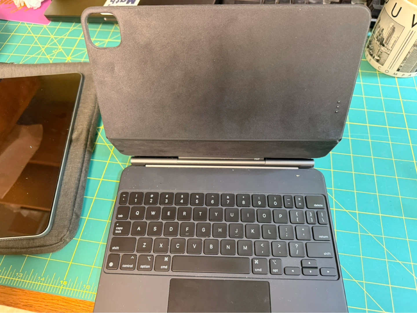 iPad Air M2 11” 256GB Blue + Apple Pencil Pro + Magic Keyboard. - photo 4