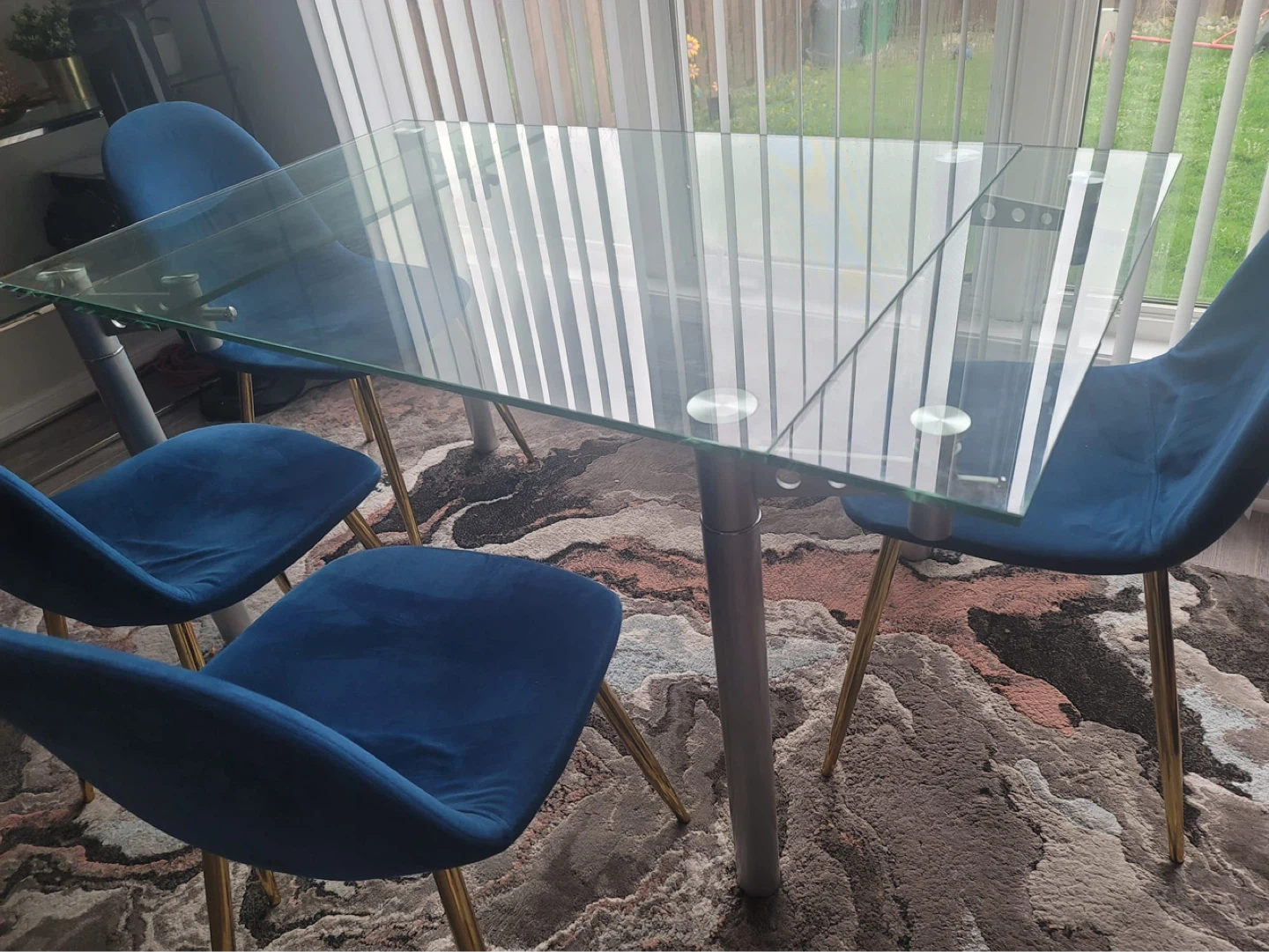 Modern Glass Dining Table Set – 4 Velvet Chairs - photo 2