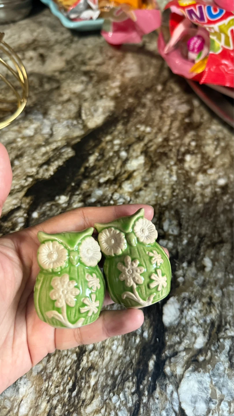 Green Owl Salt and Pepper Shakers - photo 2