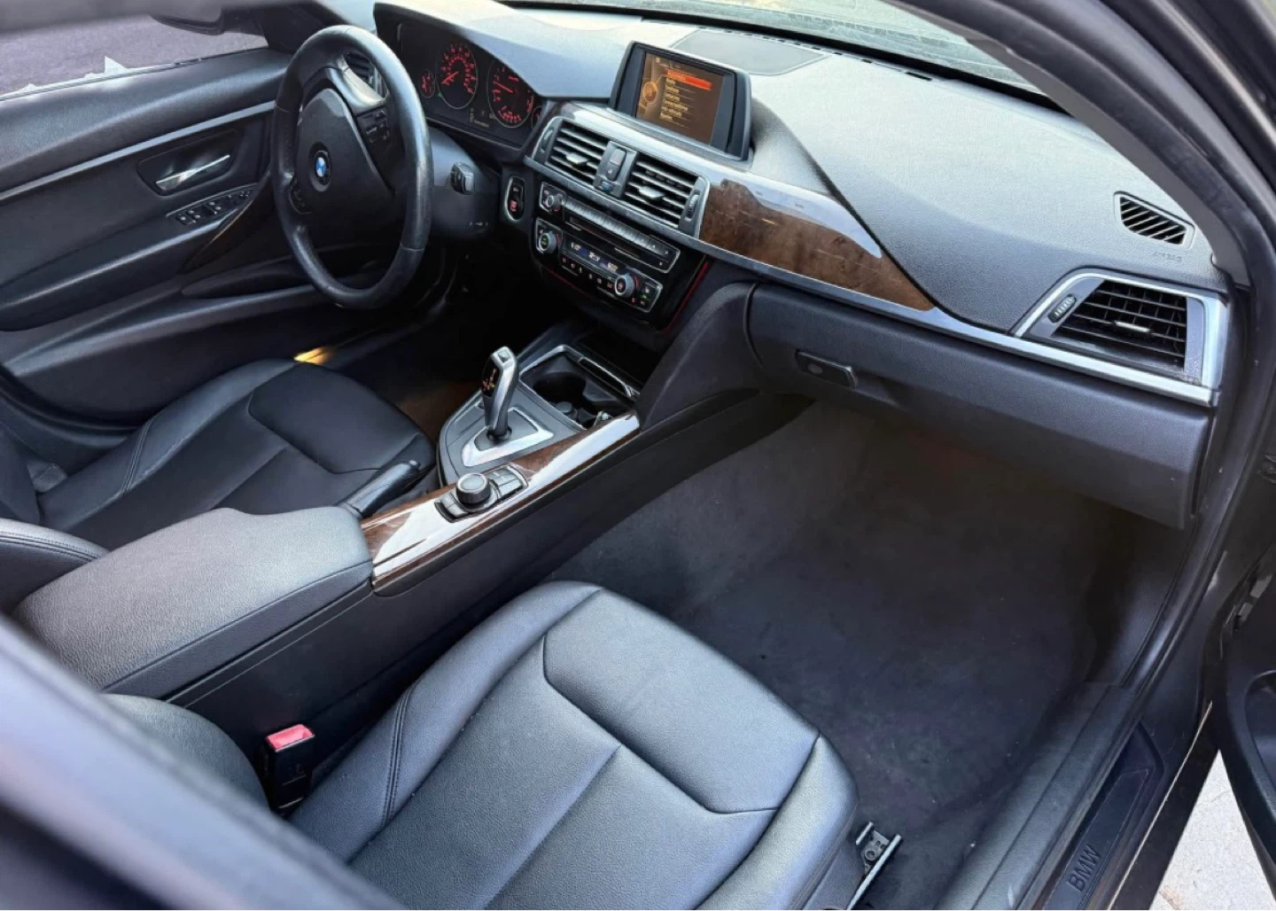 2015 BMW 3 Series Sedan - photo 3