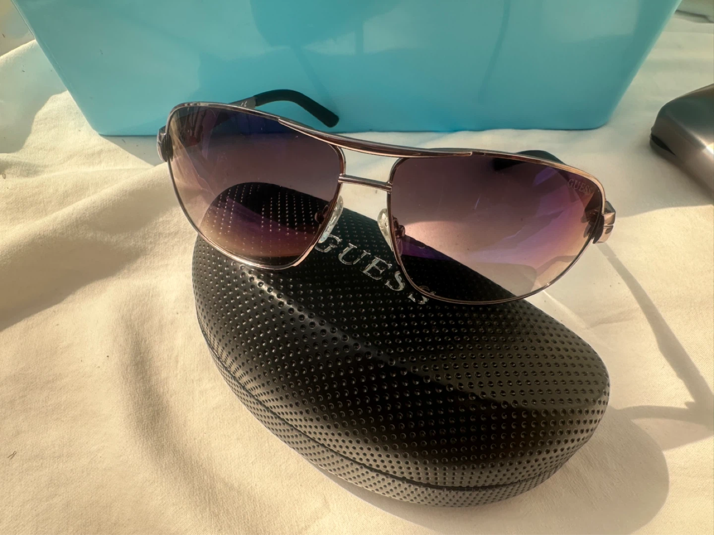 Guess Sunglasses with Case - photo 2