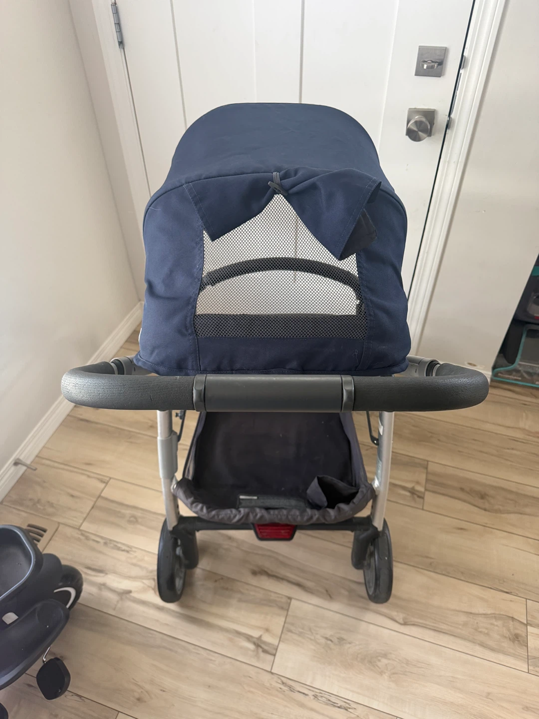 UPPAbaby Cruz Stroller and MESA Car Seat - photo 3