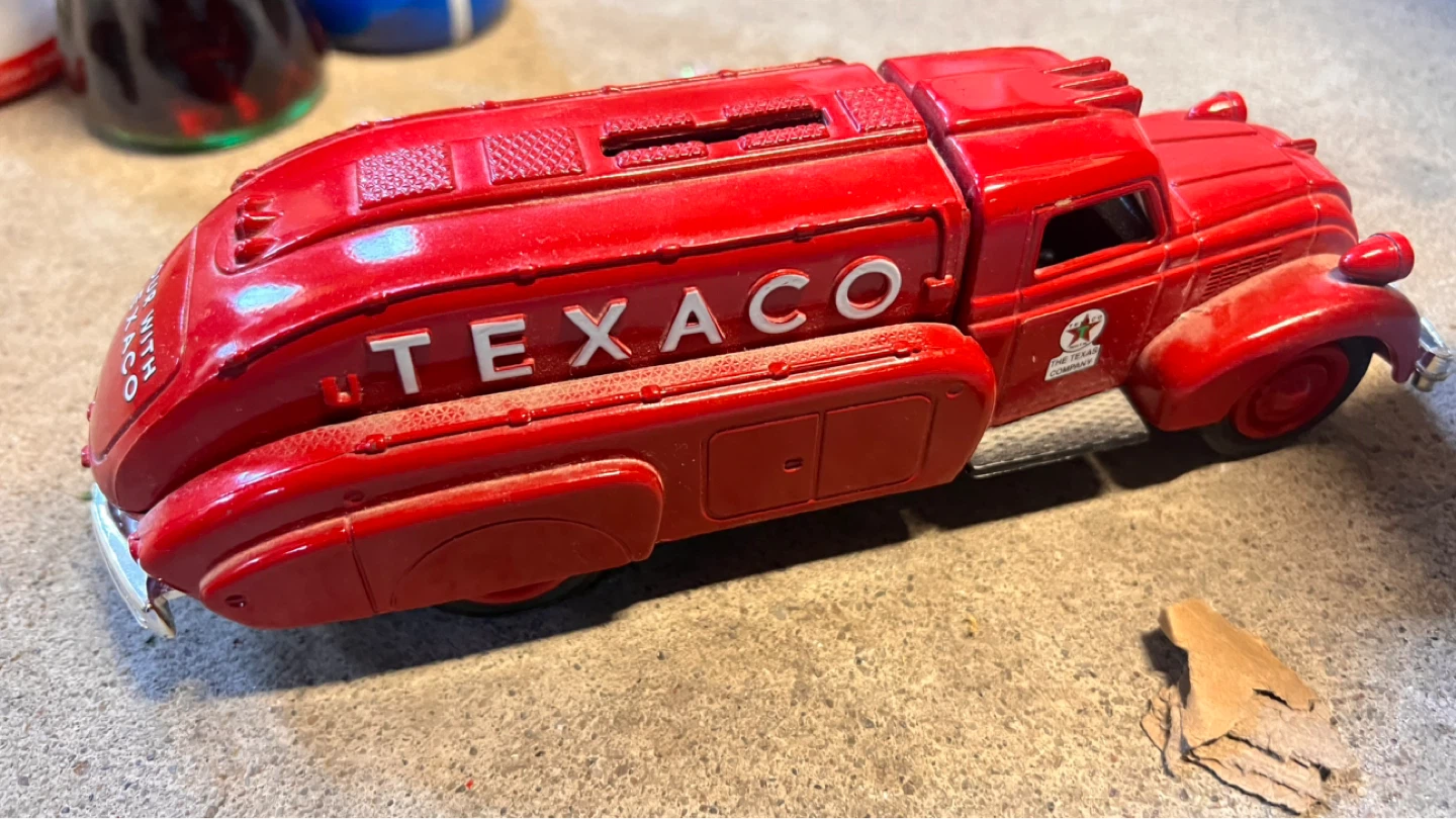 Texaco 1939 Dodge Airflow Replica Toy Truck ⚽ - photo 2