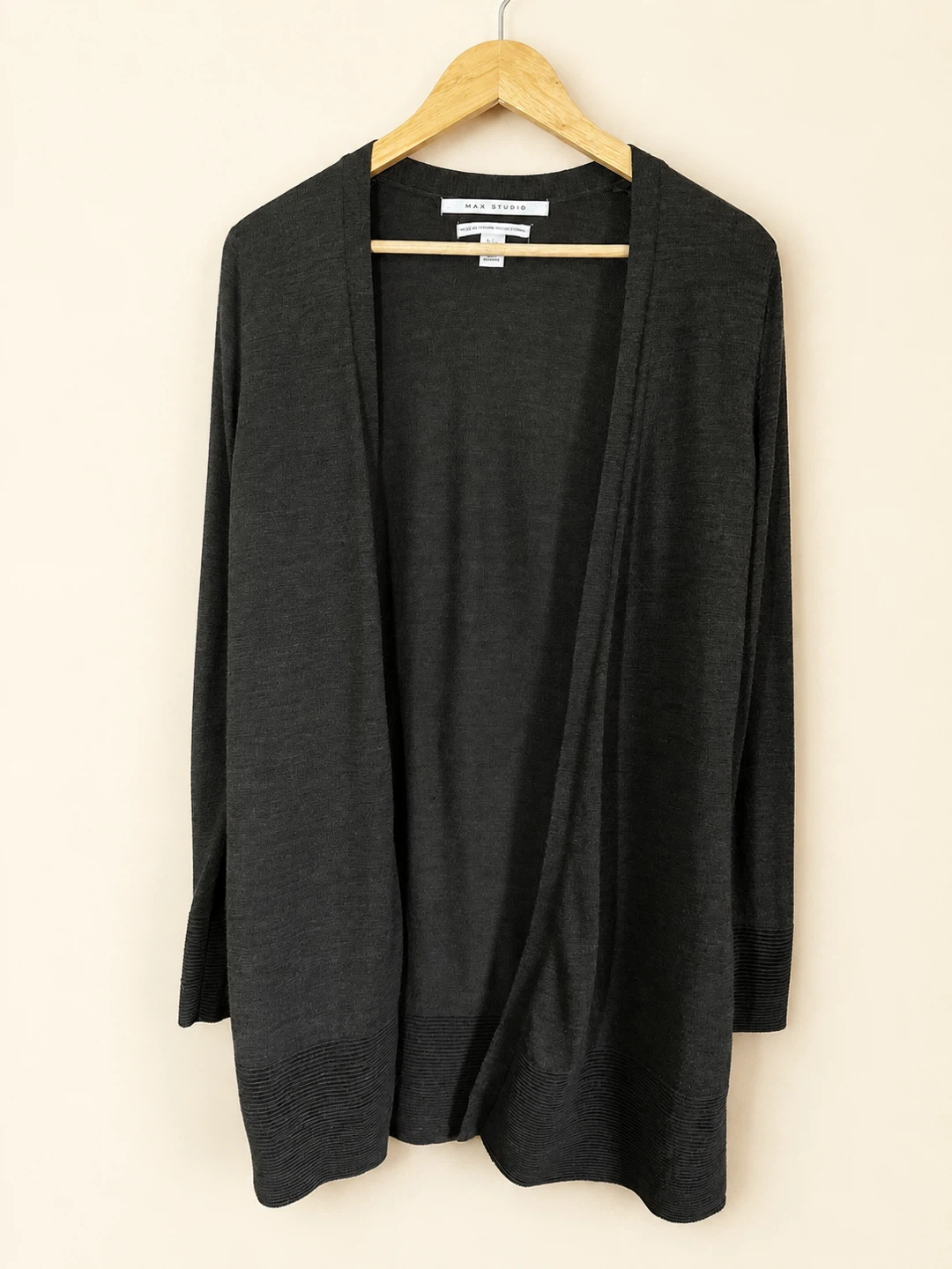 100% Extra Fine Merino Wool MAX STUDIO Grey Cardigan