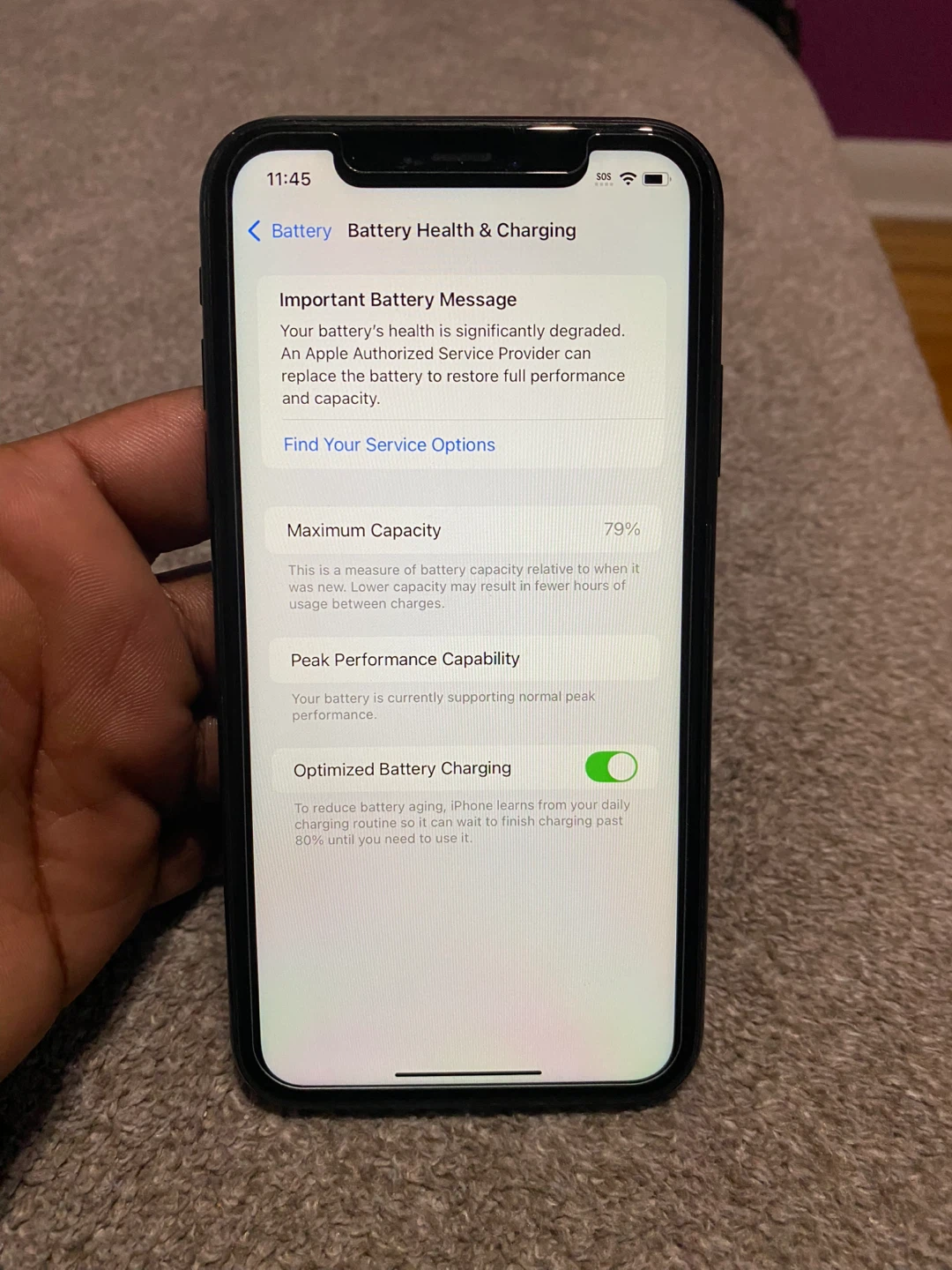 iPhone XR, Black, 256GB storage  Battery health 79 % - photo 4