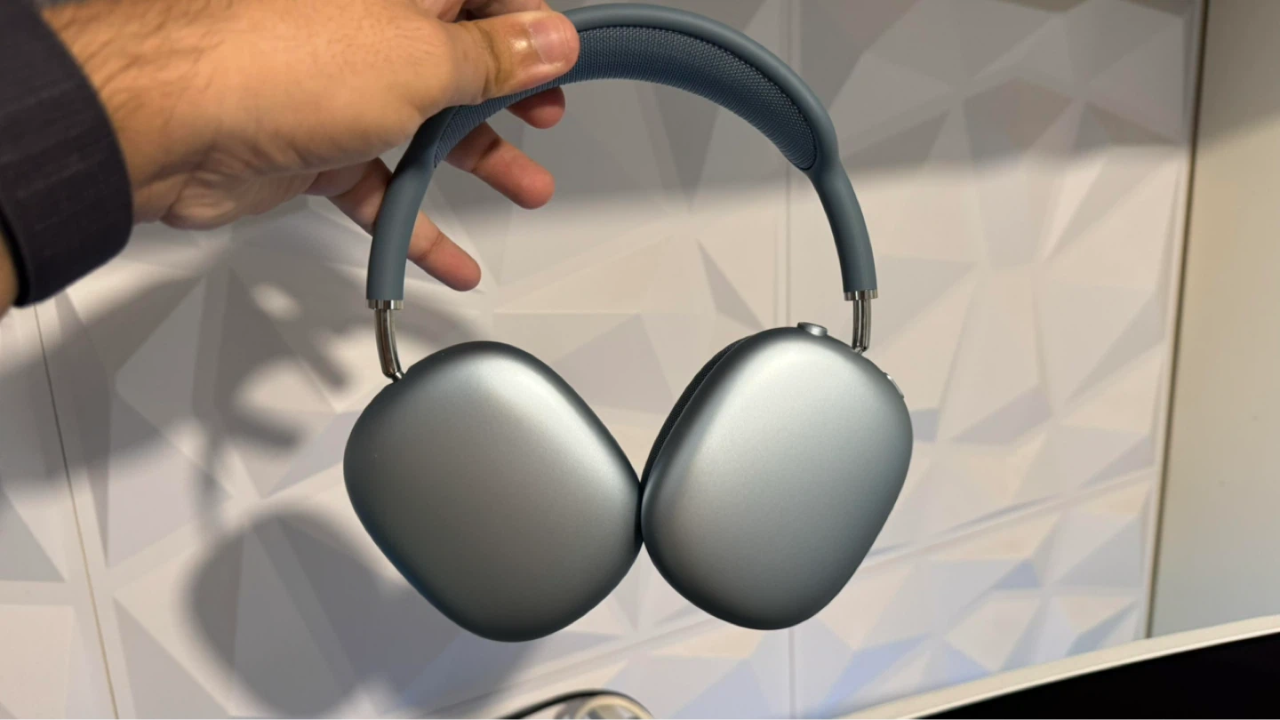 Apple AirPods Max Headphones with warranty