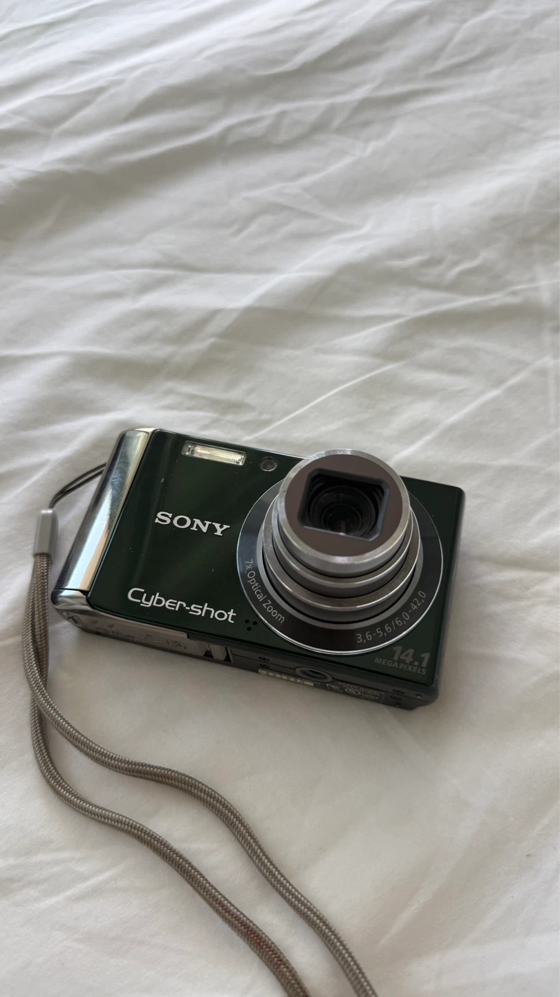 Sony Cyber-shot Digital Camera with Case - photo 3