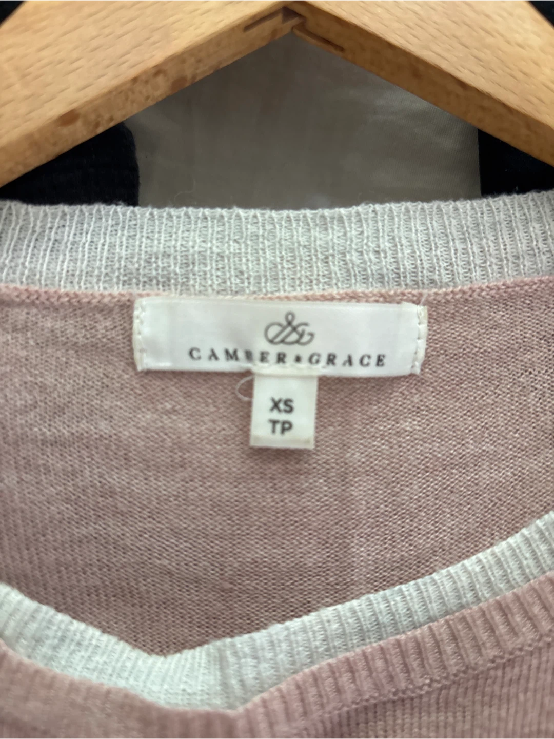 Camber & Grace Pink Sweater with White Chiffon Layer - photo 3