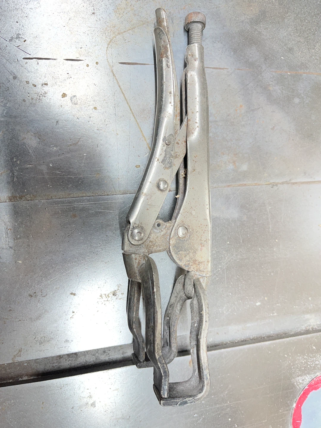 Locking Pliers Tool