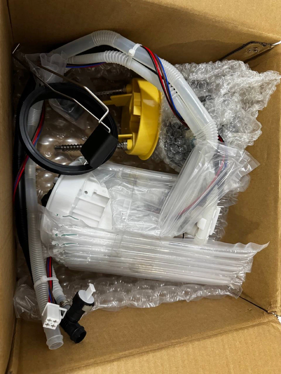 Fuel Pump Module Assembly A2114704094 – Mercedes-Benz - photo 4