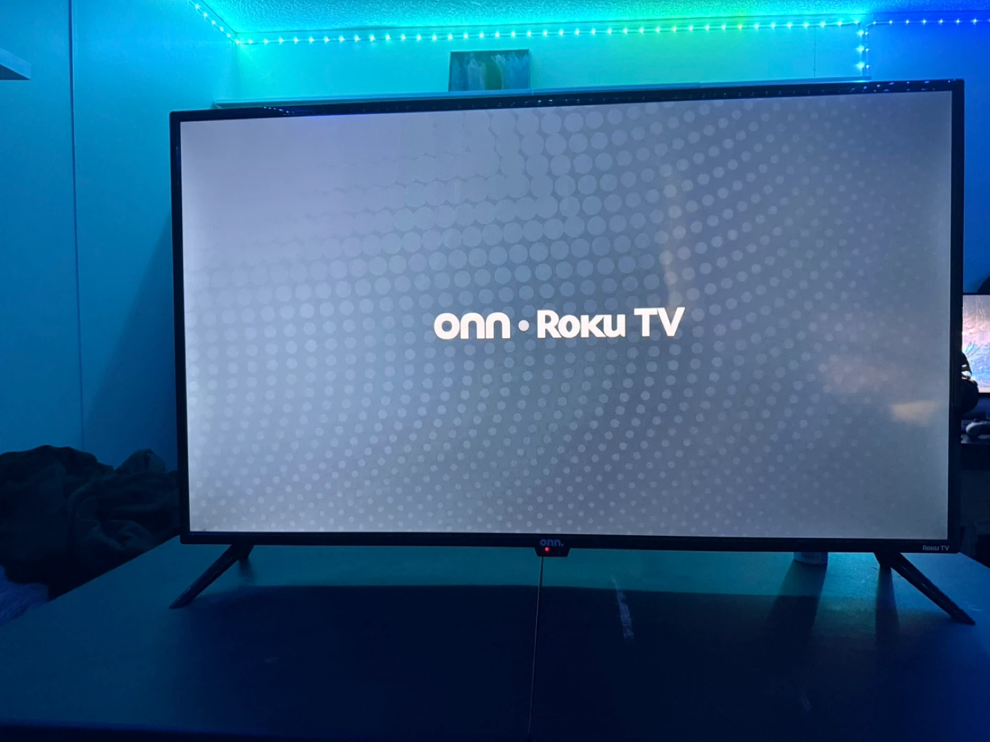 onn. Roku TV - Set up environment - photo 2