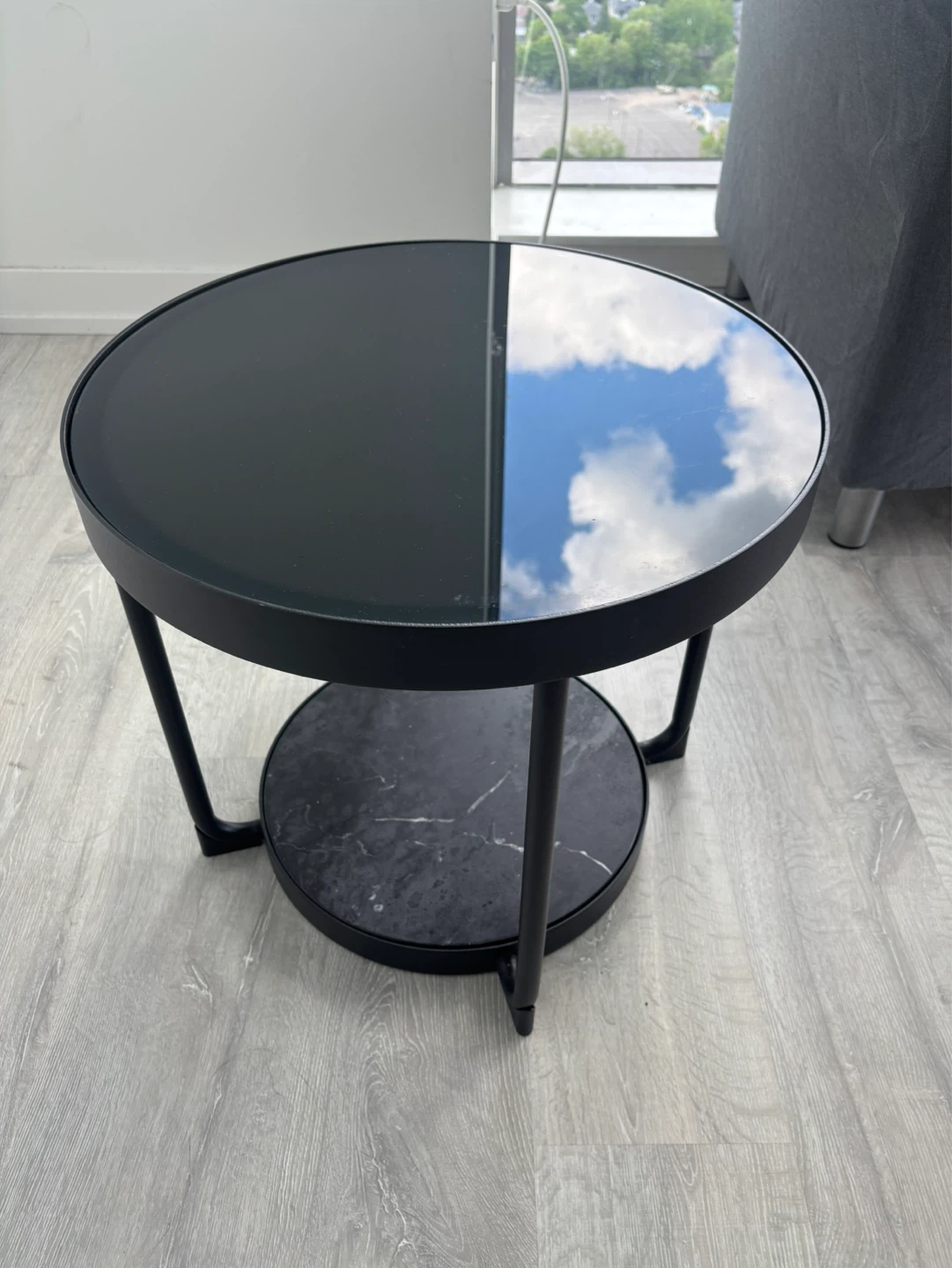 Modern Black Round Coffee Table – Great Condition