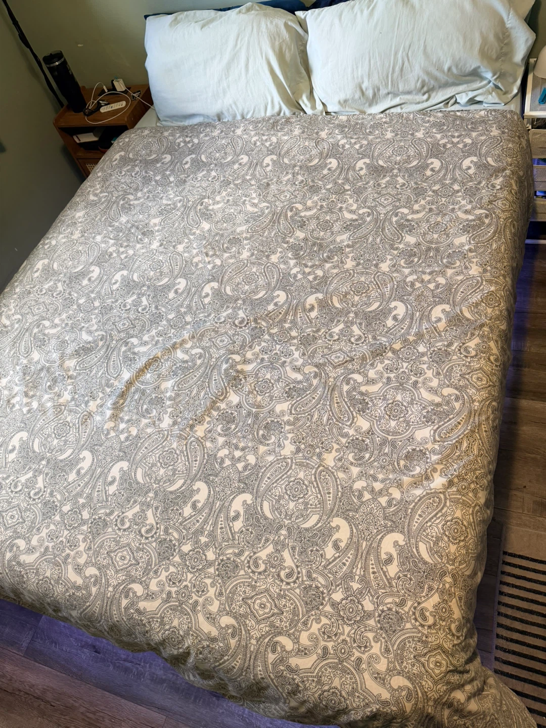 Queen size mattress & Bedframe - photo 3