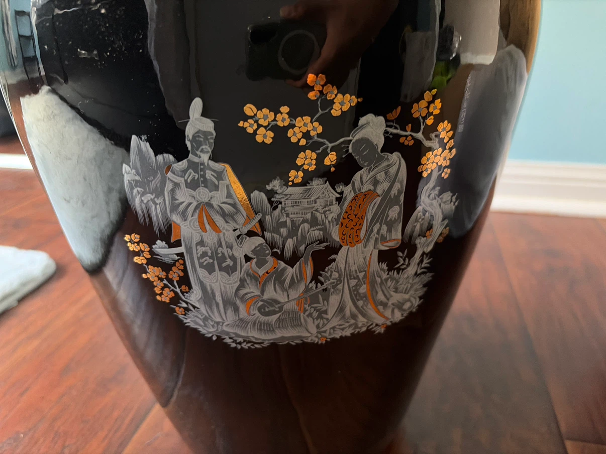 Black Vase with Asian Scene Design - photo 2
