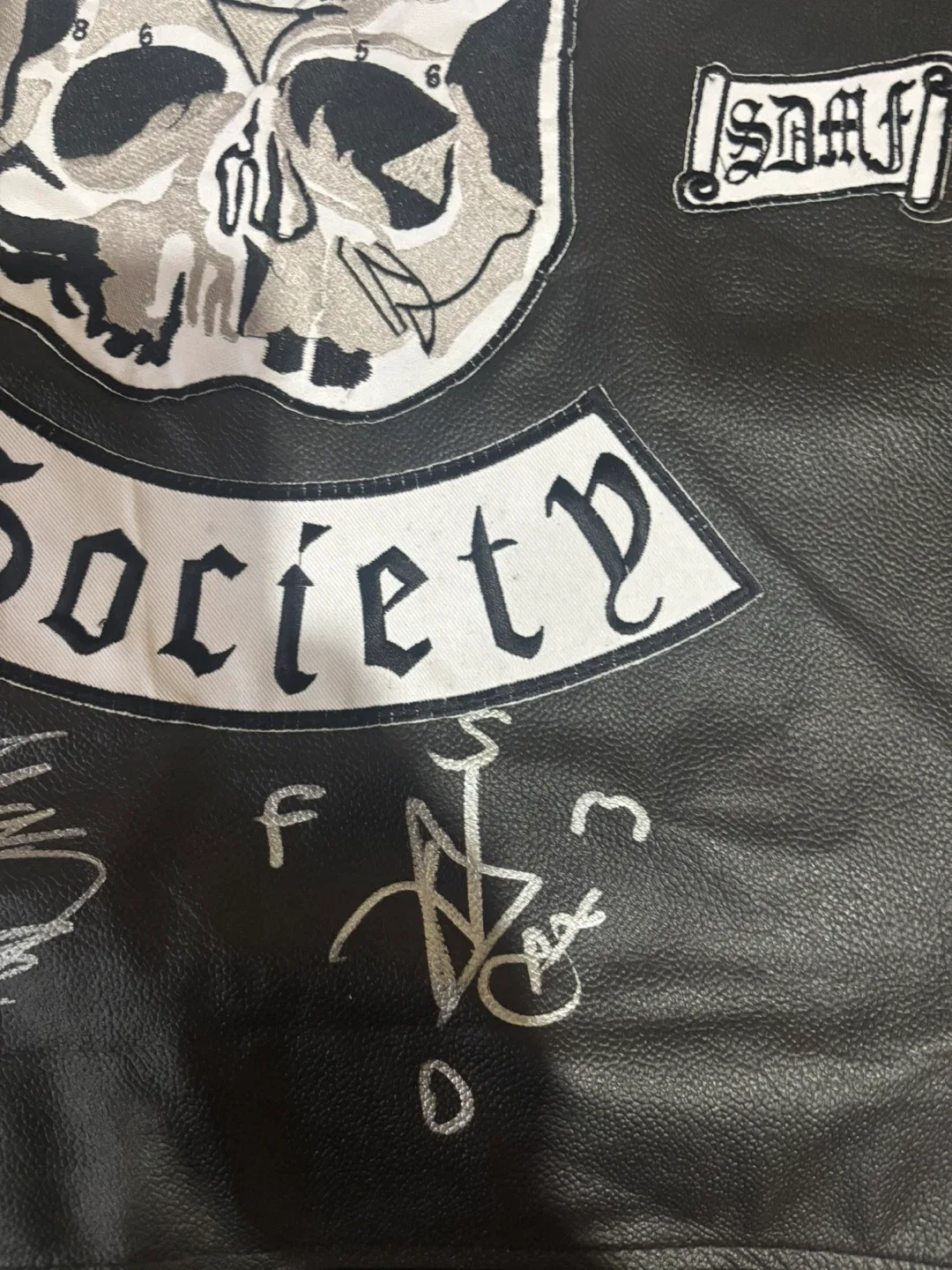 Black Label Society signed vest ZAAK,JD,FAbb - photo 3