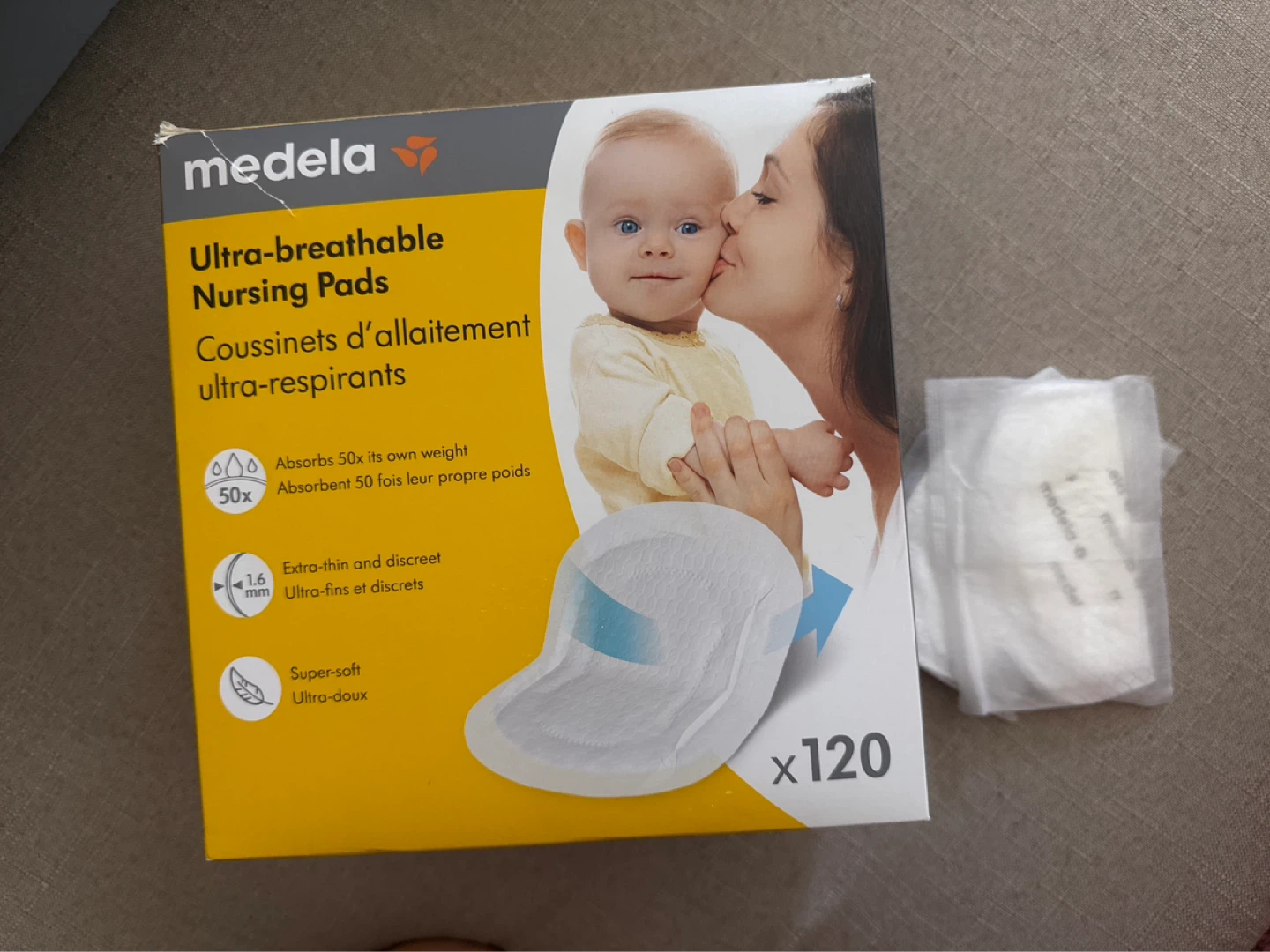 Medela Ultra-breathable Nursing Pads - 30 Count