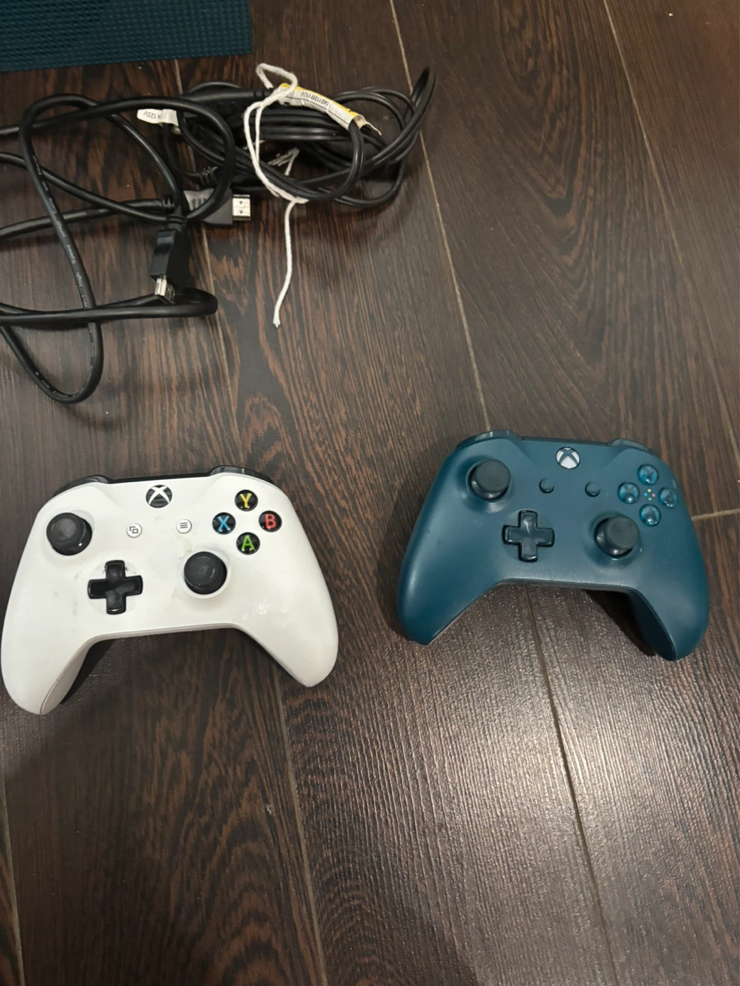 Xbox One S Deep Blue Special Edition Bundle - photo 4