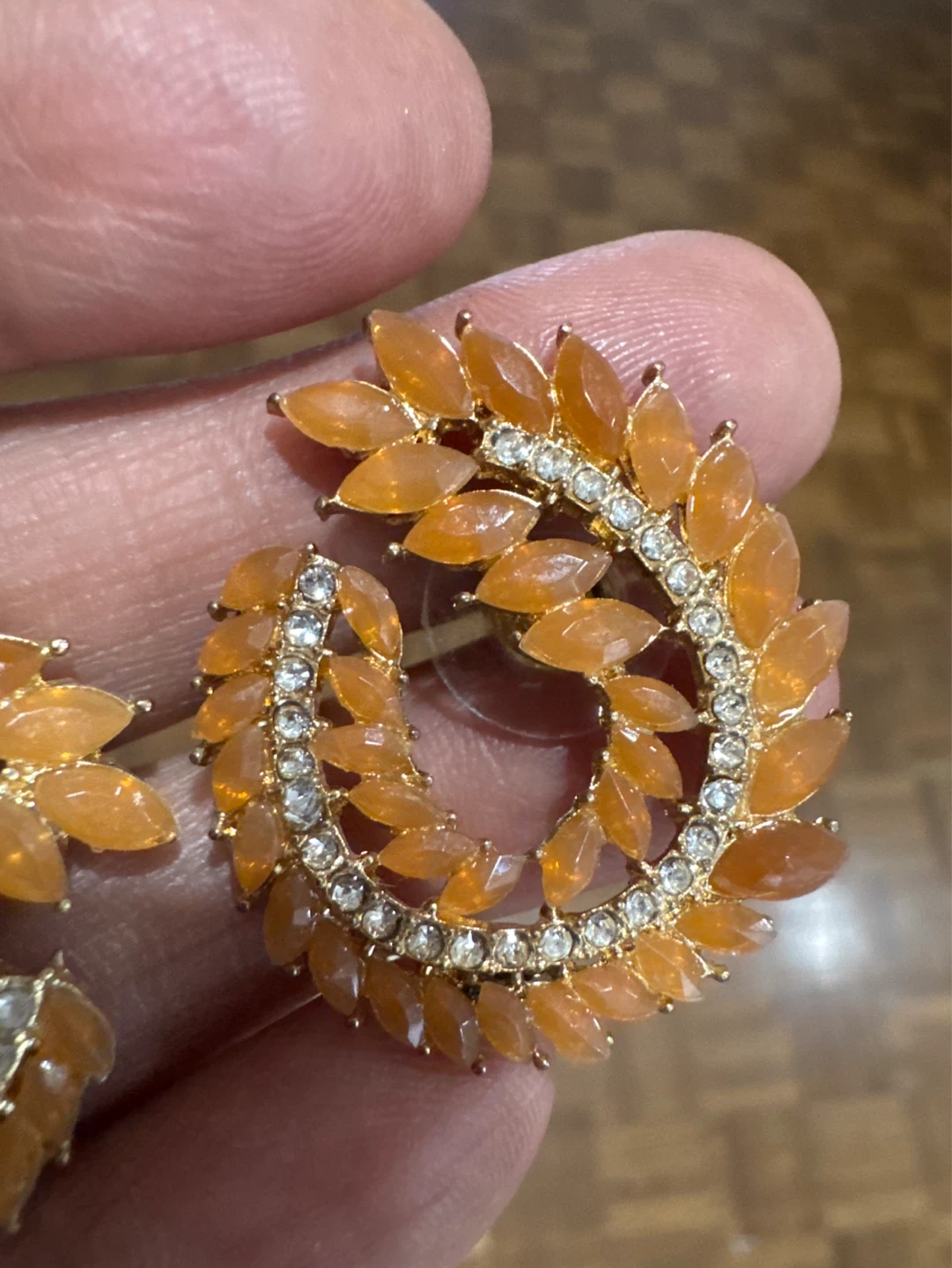 ⚽️Orange Leaf Design Hoop Earrings with Rhinestones - photo 2