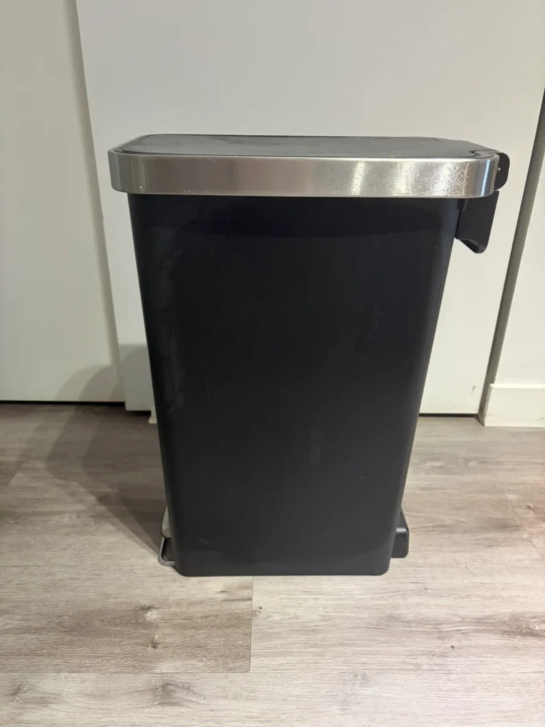 Black Step Trash Can with Stainless Steel Lid - photo 2