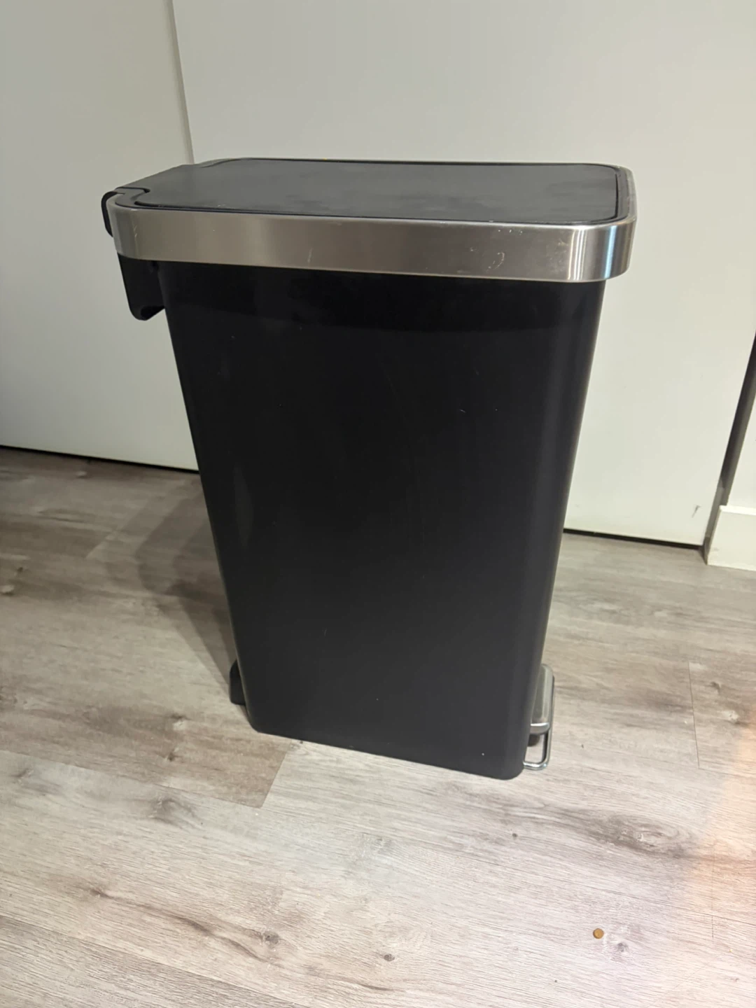 Black Step Trash Can with Stainless Steel Lid - photo 3
